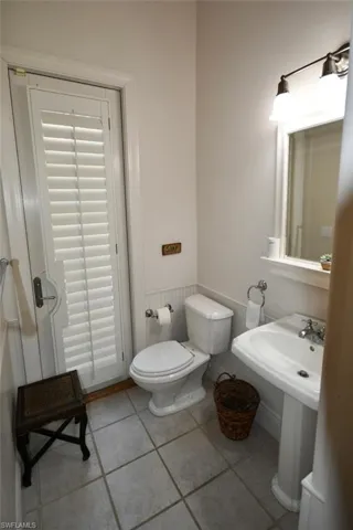 Guest house bath
