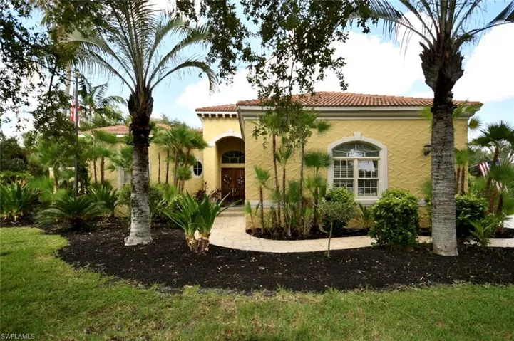 Mediterranean style courtyard home— front elevation
