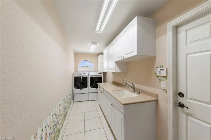 508 Sw 6th St, Cape Coral, Florida 33991