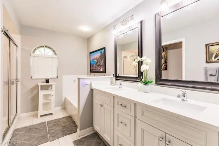 3520 Sw 1st Place 1st Pl, Cape Coral, Florida 33914