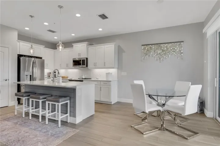 2335 Sawyers Hill Rd 506, Naples, Florida 34120