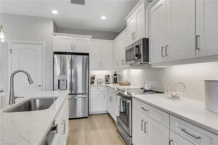 2335 Sawyers Hill Rd 506, Naples, Florida 34120