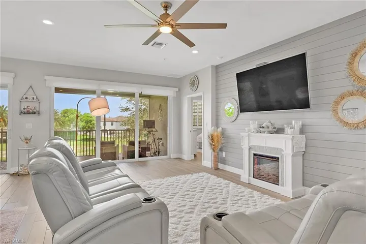 2335 Sawyers Hill Rd 506, Naples, Florida 34120