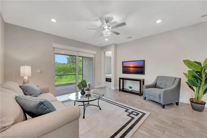 1022  Enbrook  LOOP, Naples, FL 34114