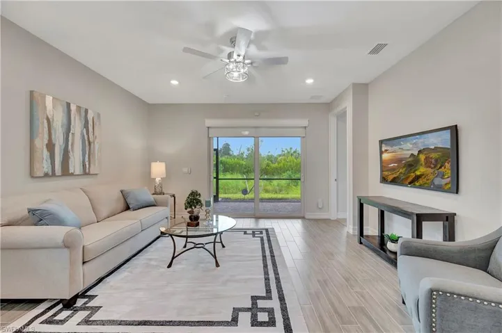 1022  Enbrook  LOOP, Naples, FL 34114