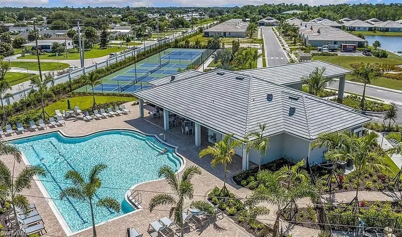 1022  Enbrook  LOOP, Naples, FL 34114