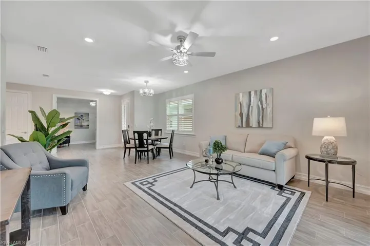 1022  Enbrook  LOOP, Naples, FL 34114