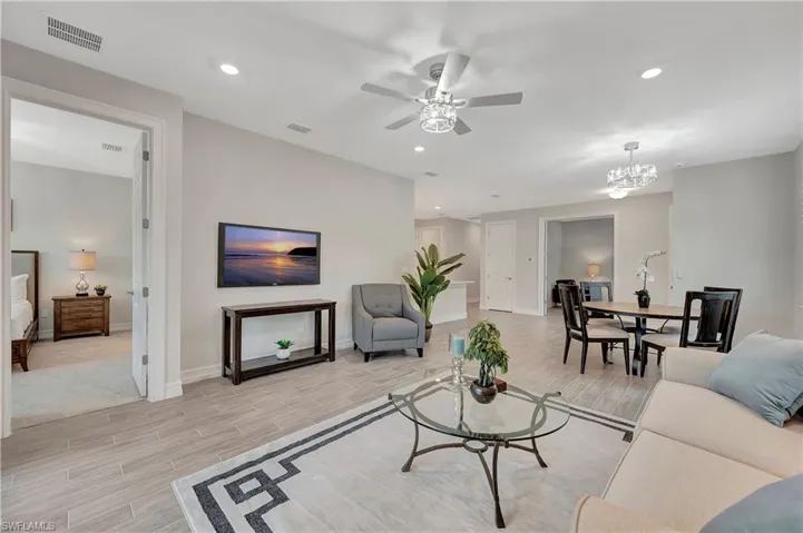 1022  Enbrook  LOOP, Naples, FL 34114