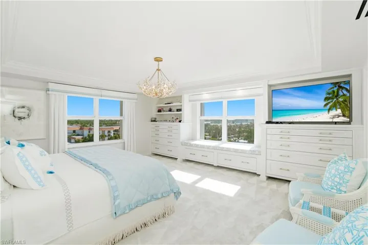3003  Gulf Shore N BLVD, Naples, FL 34103