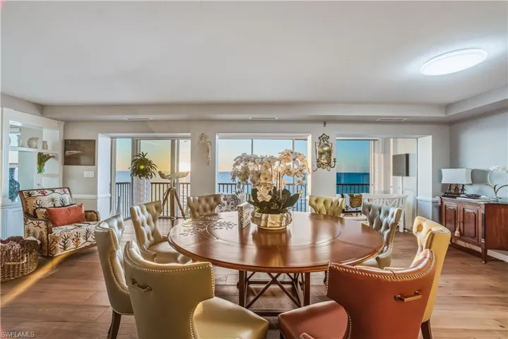 3003  Gulf Shore N BLVD, Naples, FL 34103