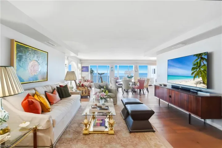 3003  Gulf Shore N BLVD, Naples, FL 34103