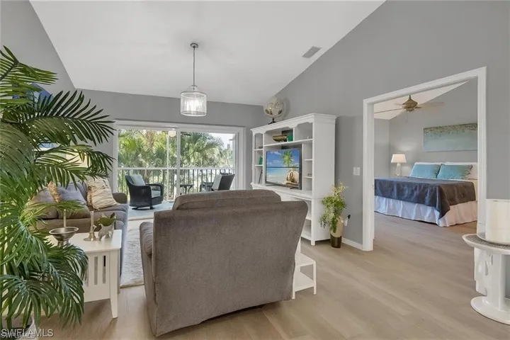 1635  Windy Pines  DR, Naples, FL 34112