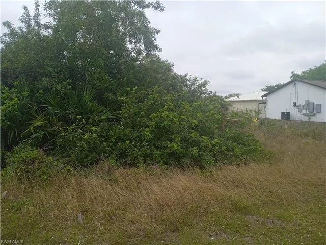 3305 23rd ST SW, LEHIGH ACRES FL 33976