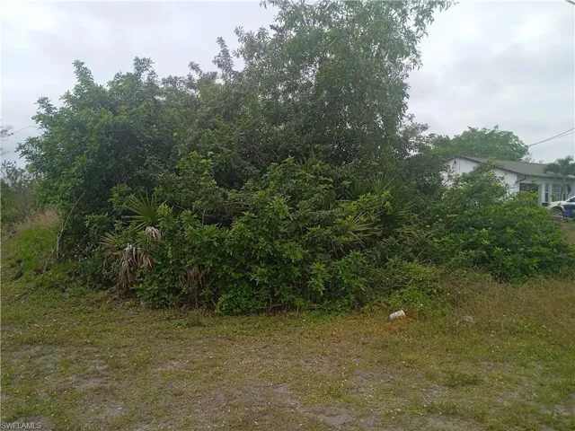 3305 23rd ST SW, LEHIGH ACRES FL 33976