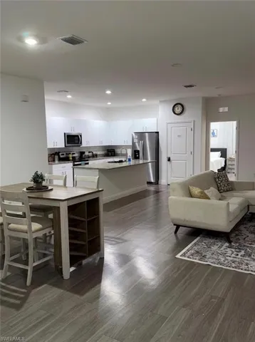 8059 Sherwood Cir, Labelle, Florida 33935