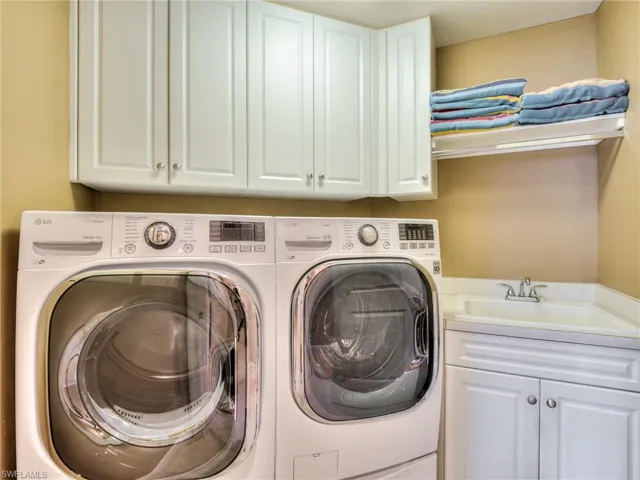 4182 Bay Beach Ln 761, Fort Myers Beach, Florida 33931