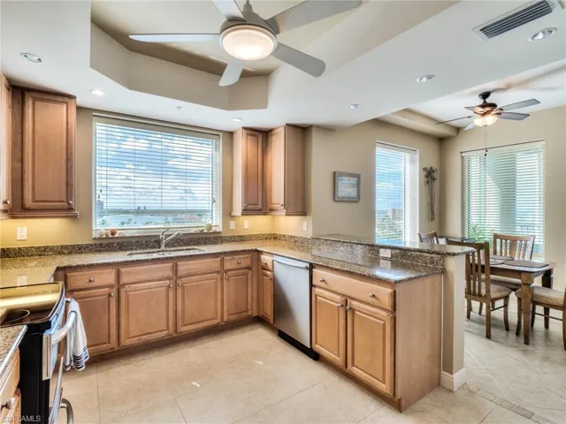 4182 Bay Beach Ln 761, Fort Myers Beach, Florida 33931