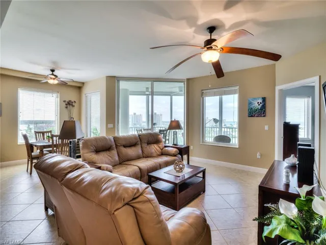 4182 Bay Beach Ln 761, Fort Myers Beach, Florida 33931