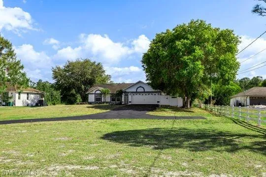 3510  29th NE AVE, Naples, FL 34120