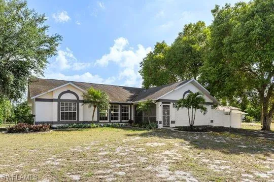 3510  29th NE AVE, Naples, FL 34120