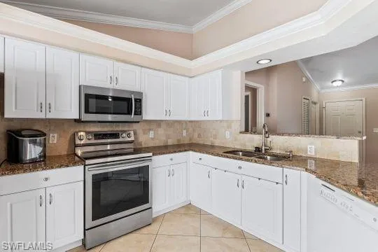 3510  29th NE AVE, Naples, FL 34120