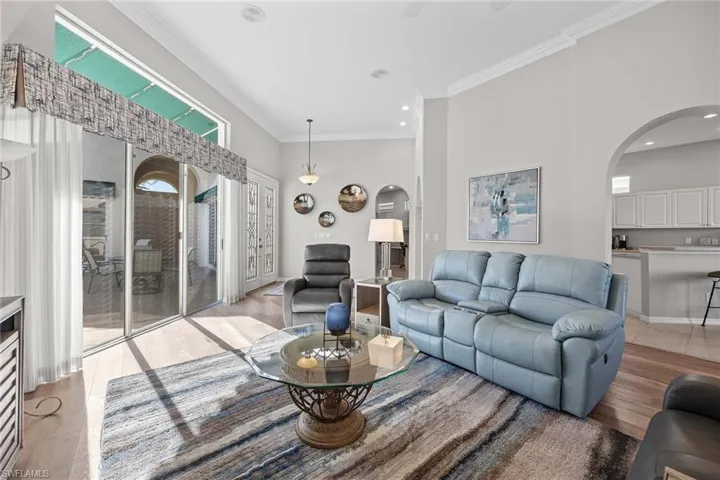 6979  Mauna Loa  LN, Naples, FL 34113