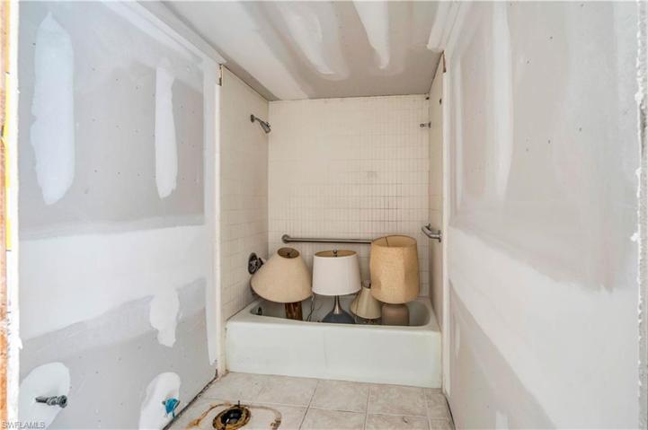 Owners Bathroom ensuite