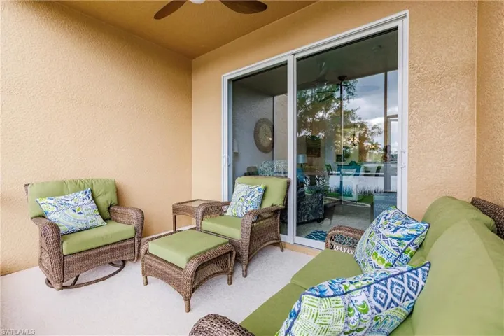 View of terrace with ceiling fan