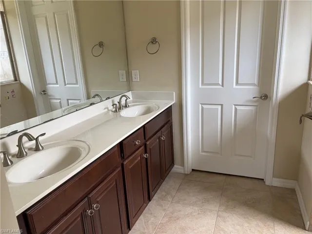 3272 Royal Gardens Ave, Fort Myers, Florida 33916
