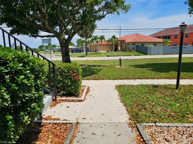4722 Se 1st Pl 5, Cape Coral, Florida 33904
