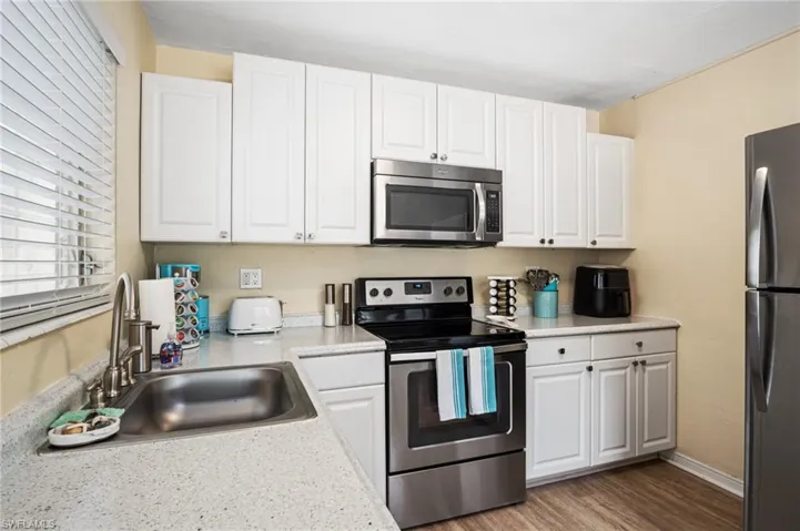 1097 Sperling Ave, Naples, Florida 34103