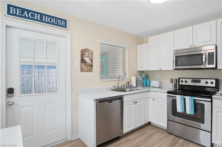 1097 Sperling Ave, Naples, Florida 34103