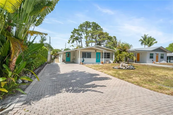 1097 Sperling Ave, Naples, Florida 34103