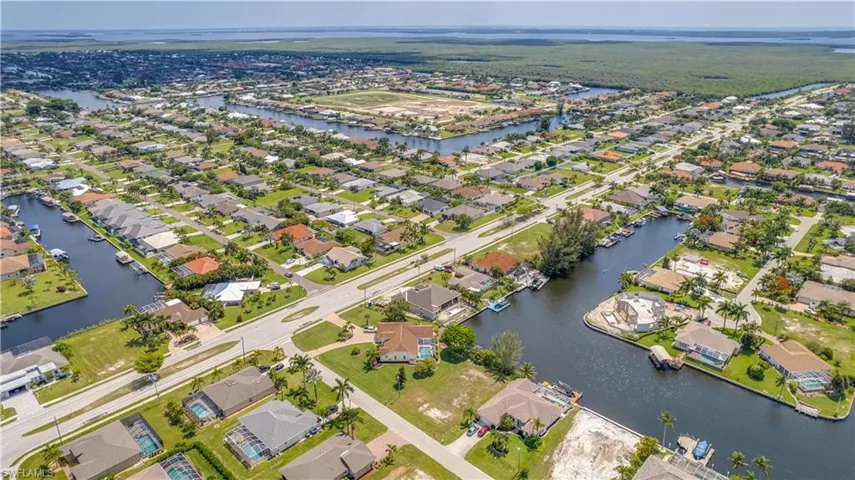 4126 Sw 25th Pl, Cape Coral Fl 33914