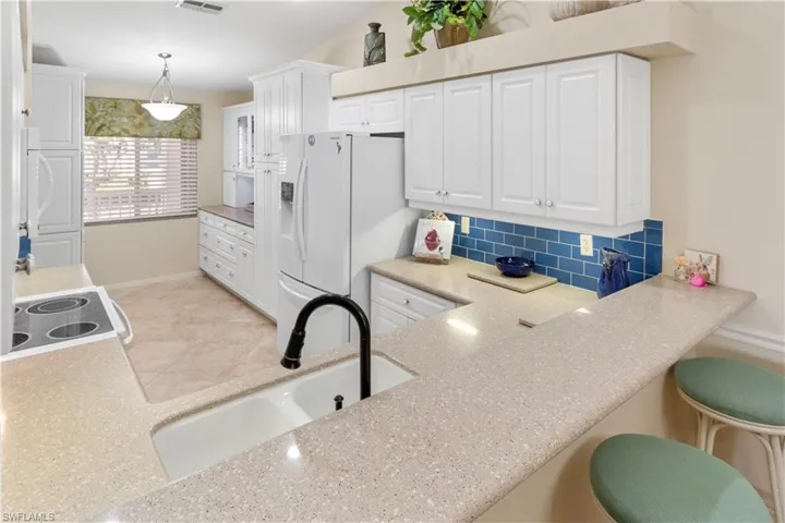 Kitchen with two pantries and plenty of cabinet space