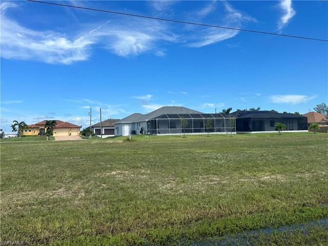 4627 NW 32nd  ST, CAPE CORAL, FL 33993