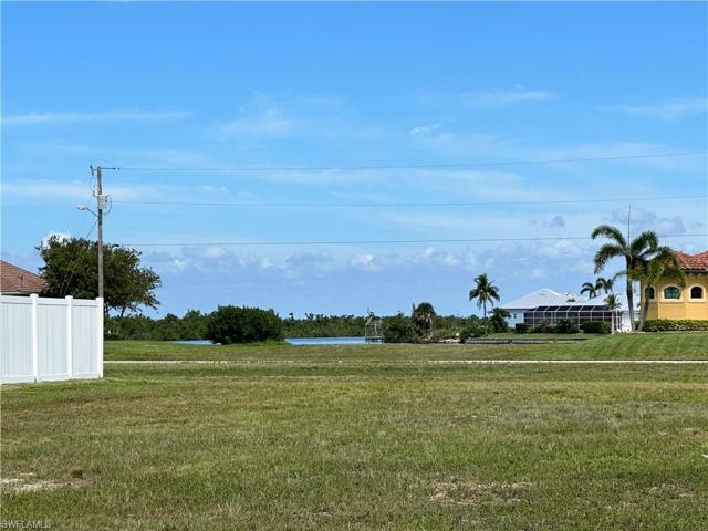 4627 NW 32nd  ST, CAPE CORAL, FL 33993