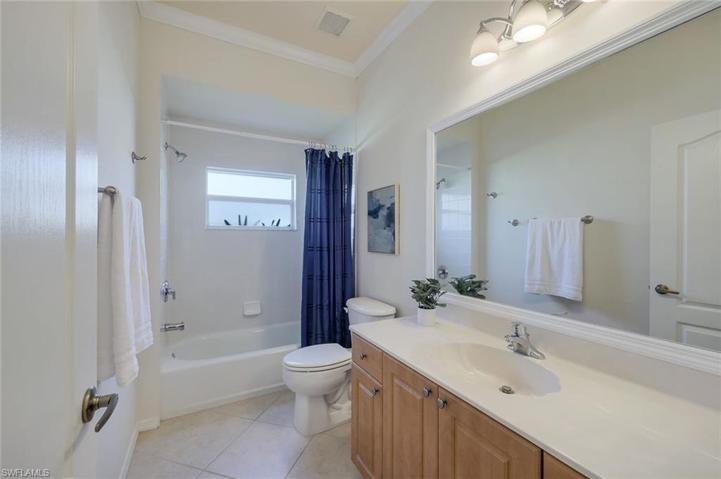 Guest Bath 1