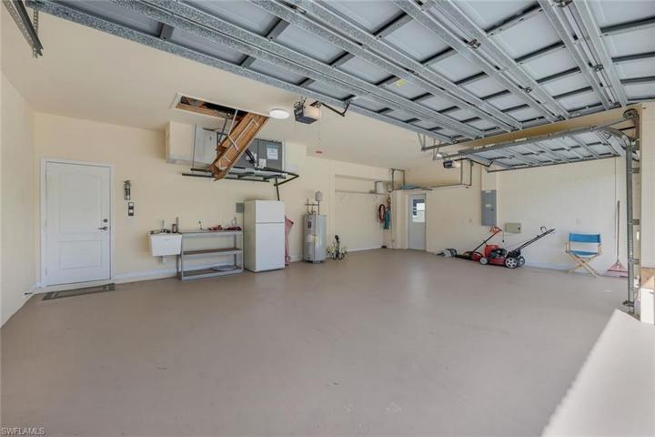 3 Car Garage