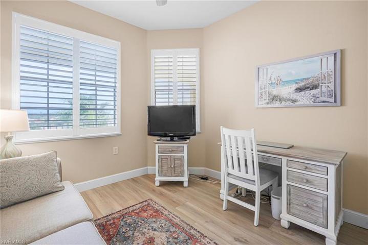 GUEST BEDROOM OR FLEX ROOM