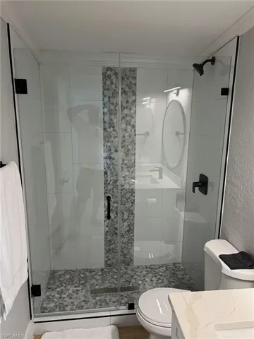 1220 Embassy Lane, Naples, Florida 34104