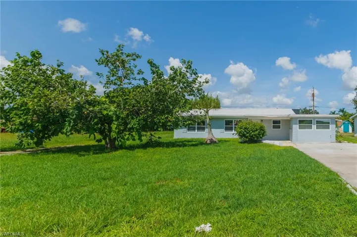 1241  Wendell  AVE, North Fort Myers, FL 33903