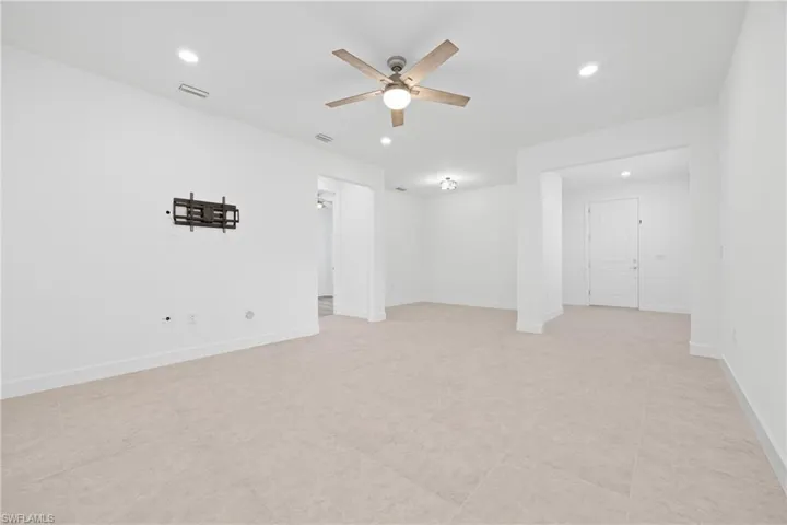 Living Room/Office