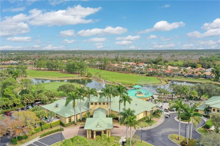 3992  Bishopwood E CT, Naples, FL 34114