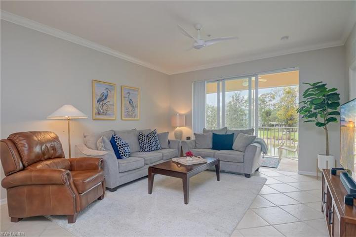 3992  Bishopwood E CT, Naples, FL 34114