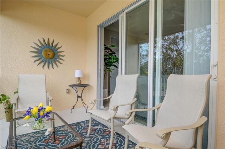 3992  Bishopwood E CT, Naples, FL 34114
