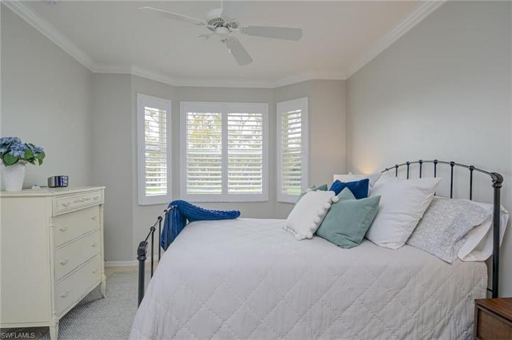 3992  Bishopwood E CT, Naples, FL 34114