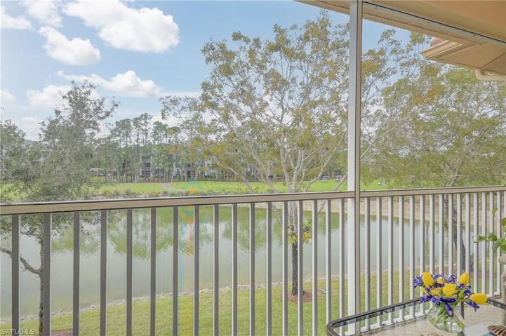 3992  Bishopwood E CT, Naples, FL 34114