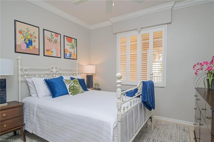 3992  Bishopwood E CT, Naples, FL 34114
