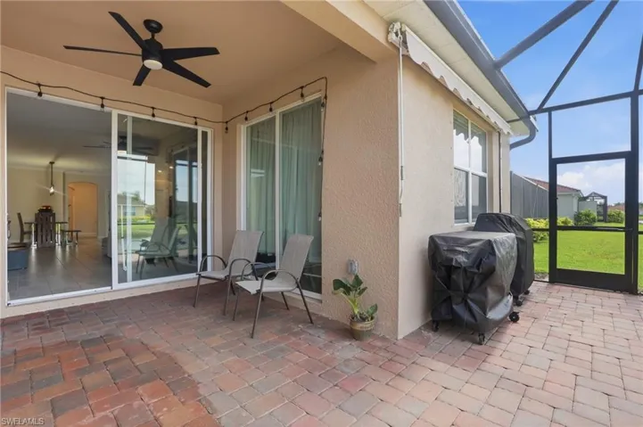 2062 Tamarron Ln, Naples, Florida 34120